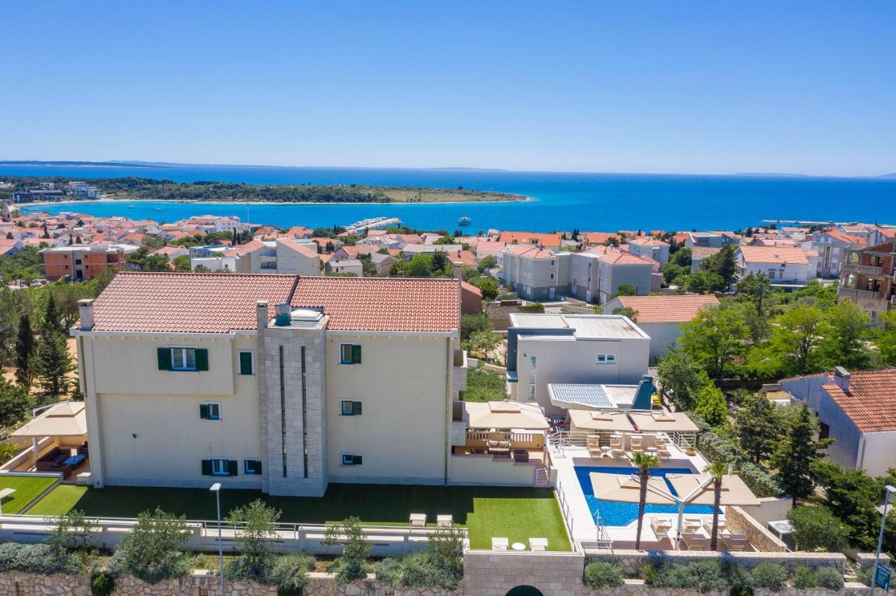 Pool Terrace Sea View Sarkic Apartment โนวาลยา ภายนอก รูปภาพ