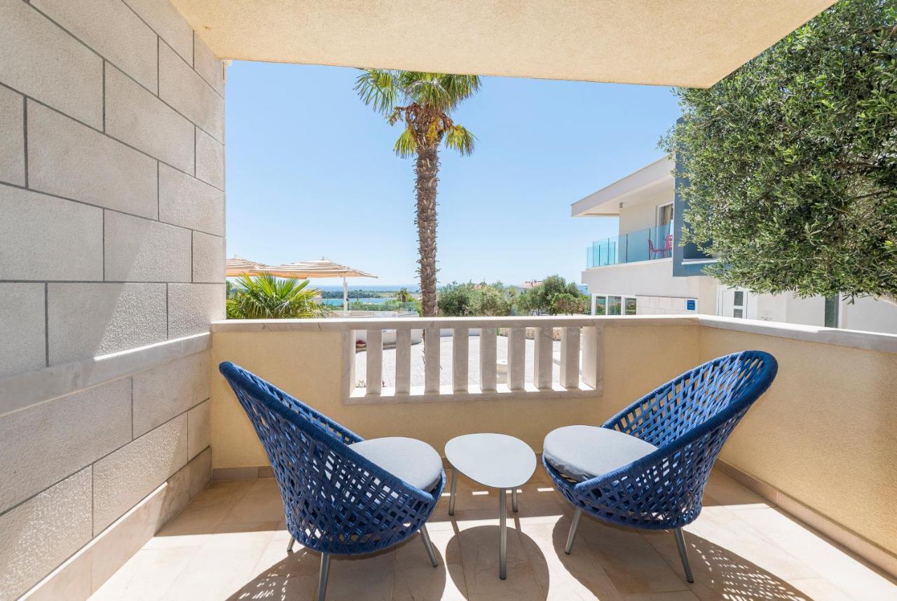 Pool Terrace Sea View Sarkic Apartment โนวาลยา ภายนอก รูปภาพ